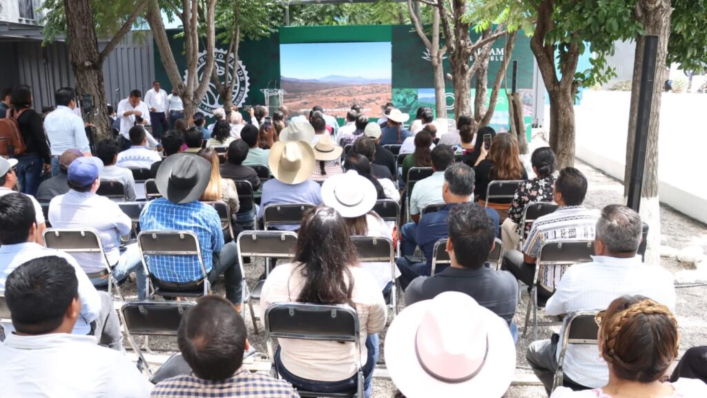 Distintivo Verde: Mezcal y Agave Sostenible